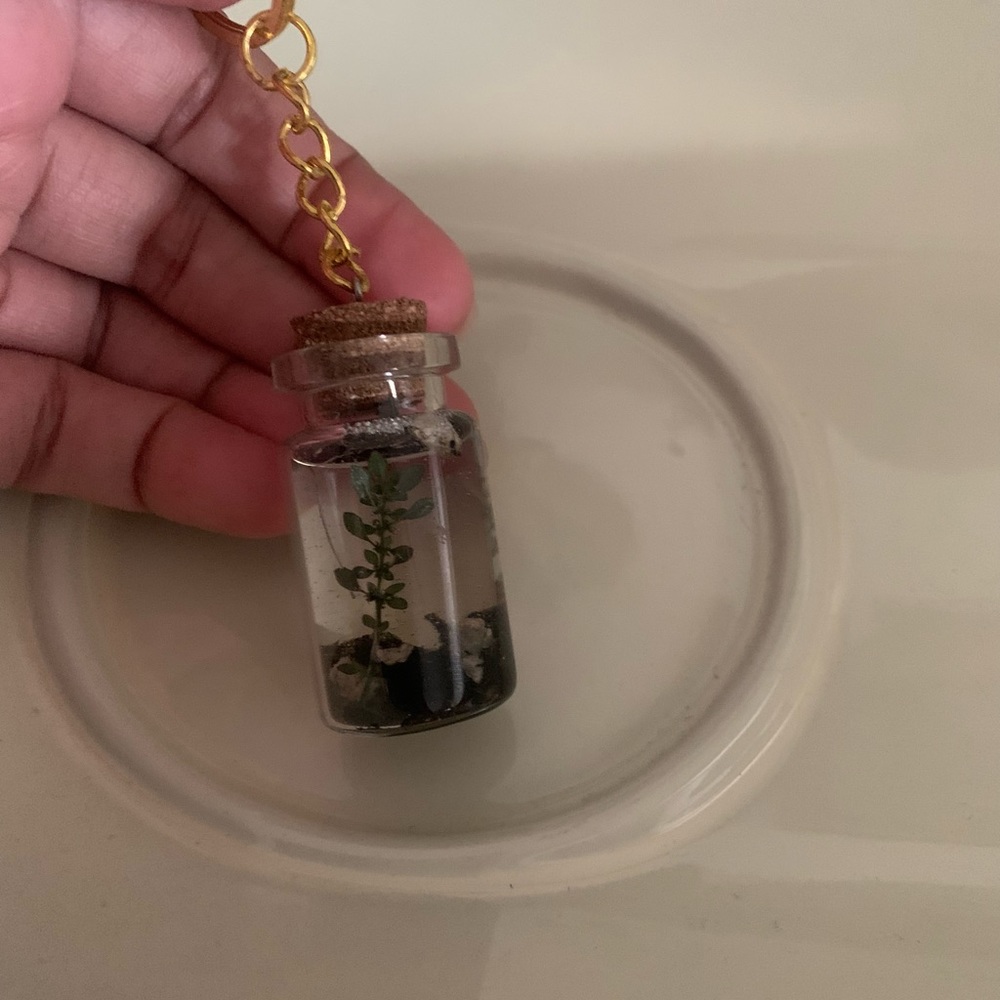 Plants-Keychain - Picture 2 of 3